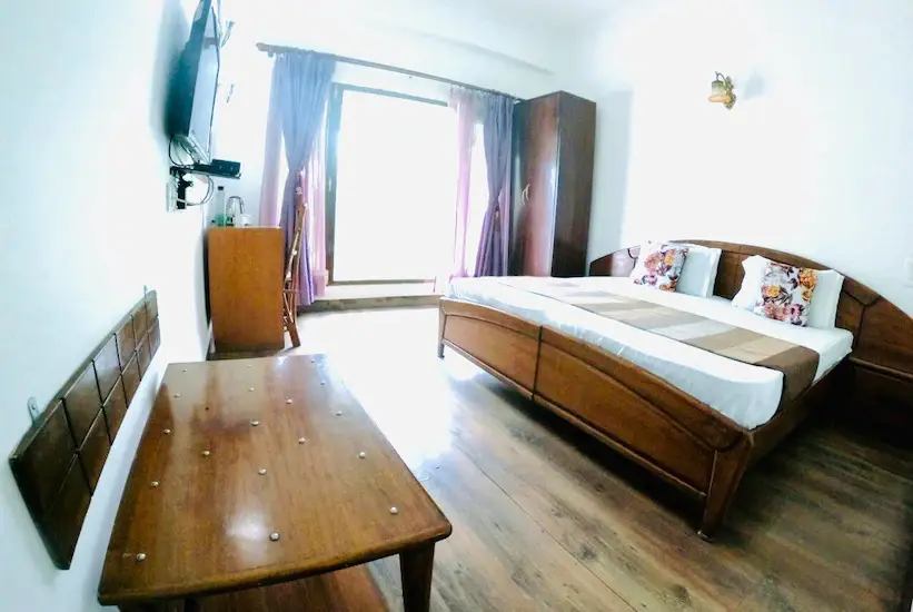 Кангра: Hotel Fresco