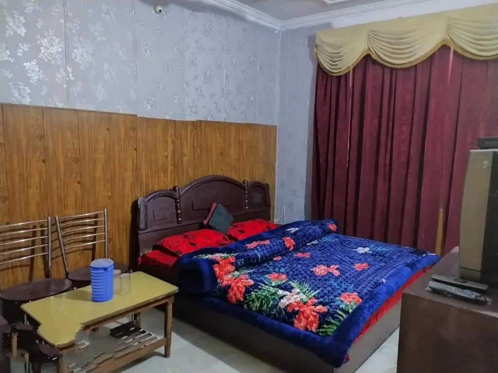 Катра: Suman Guest House