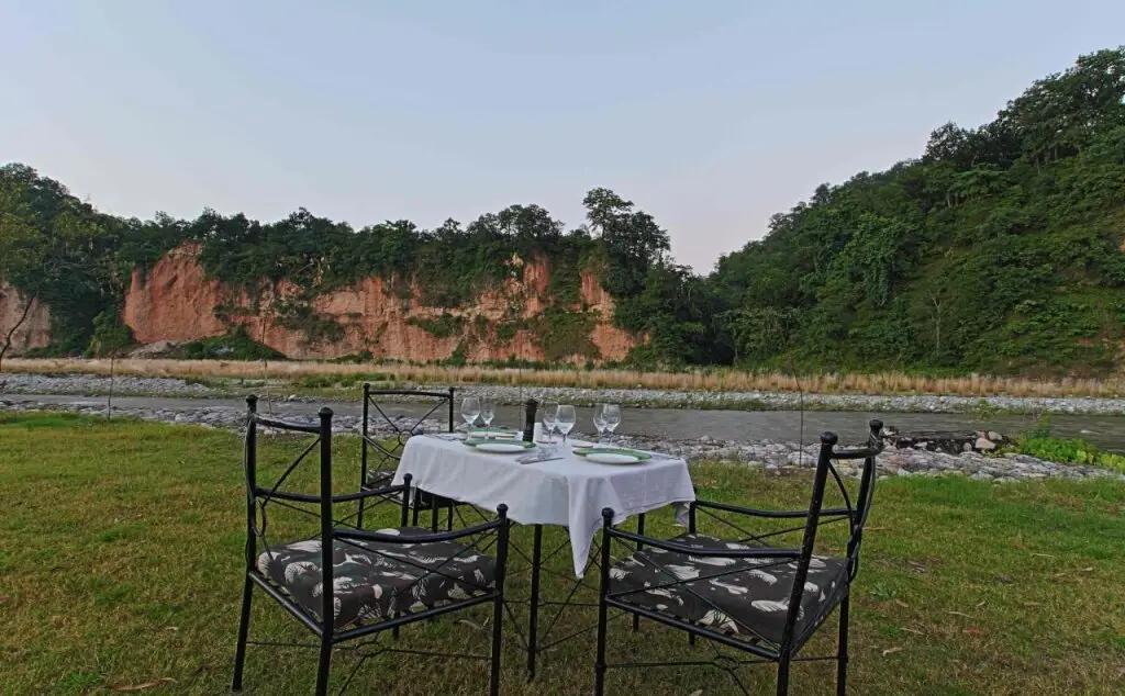 Наинитал: Corbett Riverside Resort