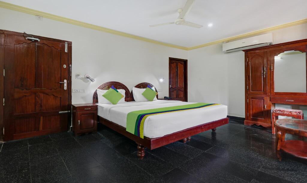 Ковалам: Itsy Hotels The Waters Edge Beach Resort