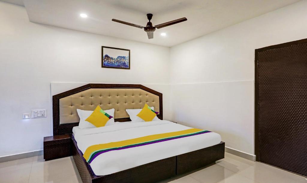 Мадикери: Itsy Hotels Regalia Grand, 500 Mtrs From Madikeri Fort