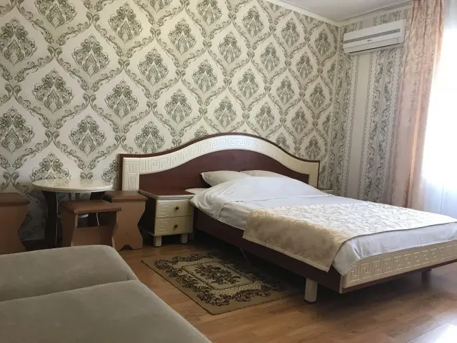 Саки: Гостевой Дом Апельсин
