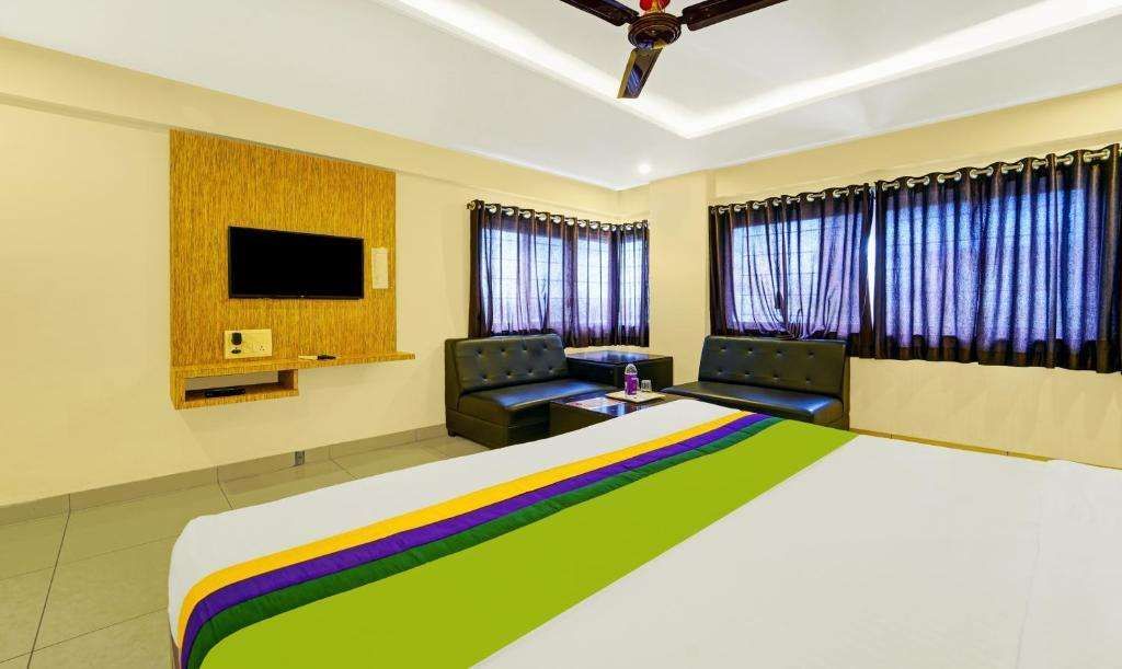 Колхапур: Treebo Surya Comforts, 200 Mtrs From Kolhapur Railway Station