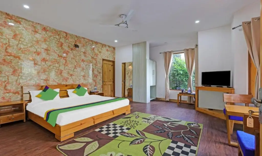 Наинитал: Treebo Vista Lago With Lake View