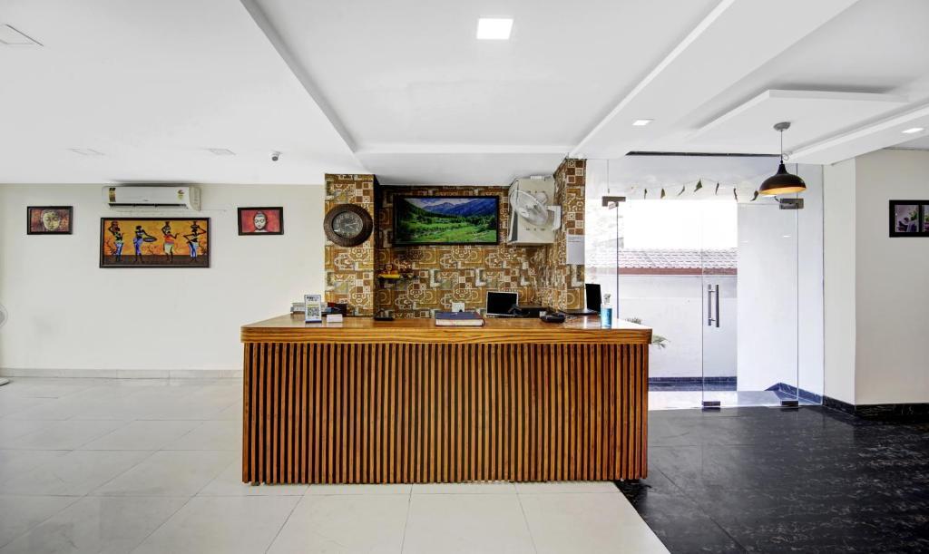 Нойда: Treebo Noida Grand