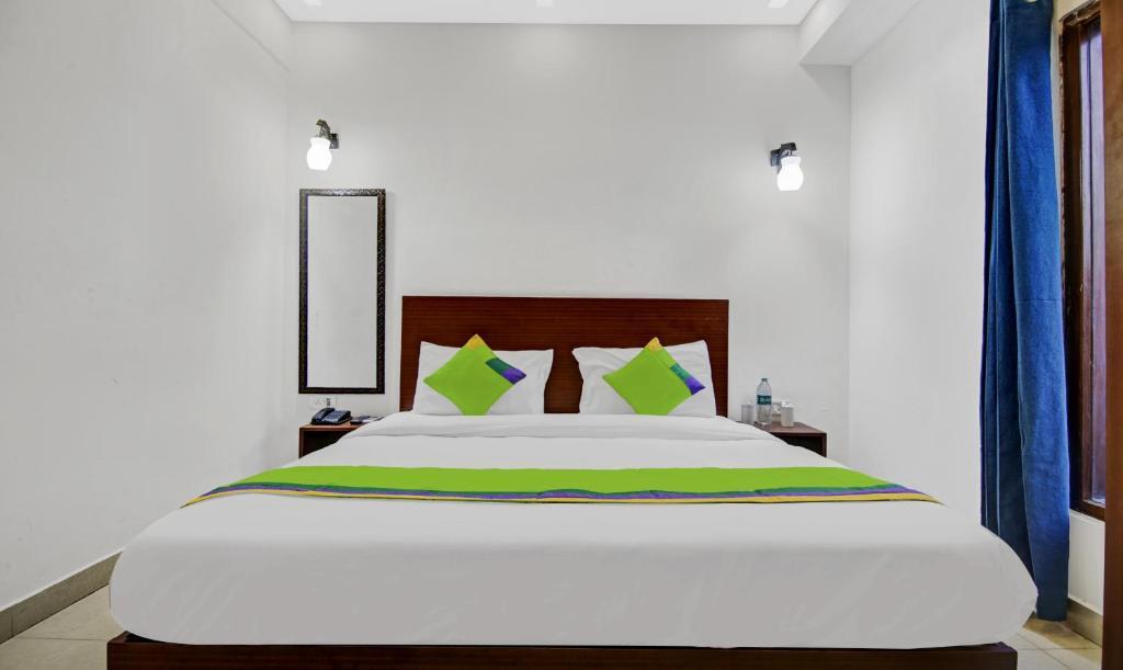 Нойда: Treebo Noida Grand