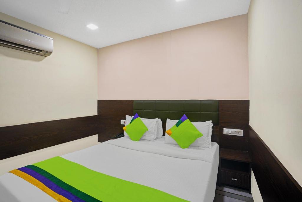 Сурат: Greenotel Rooms, Hazira, Surat