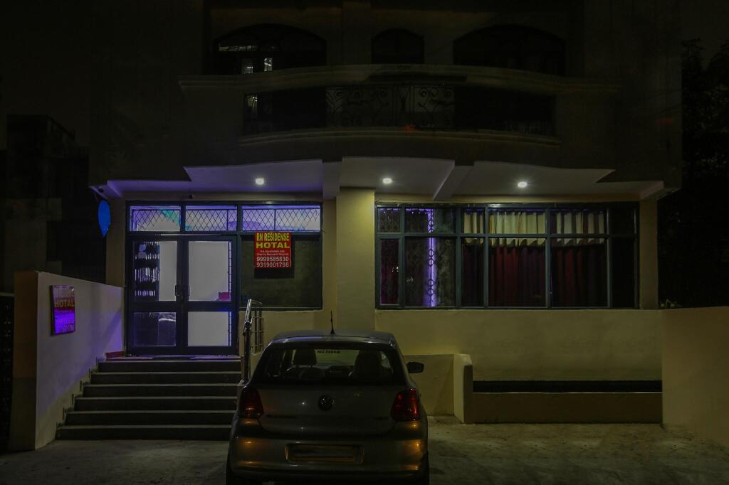 Газиабад: OYO 84319 Hotel RN Residency
