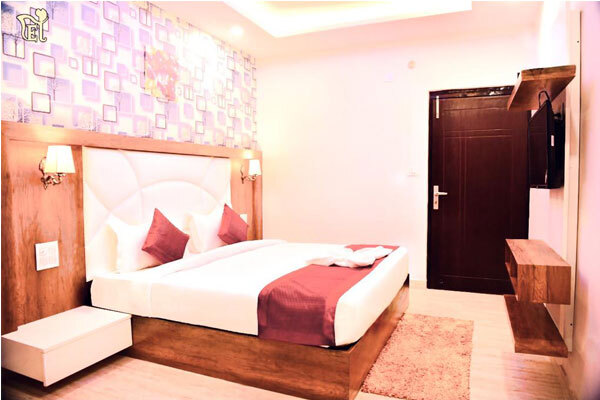 Харидвар: Hotel Elgrovia