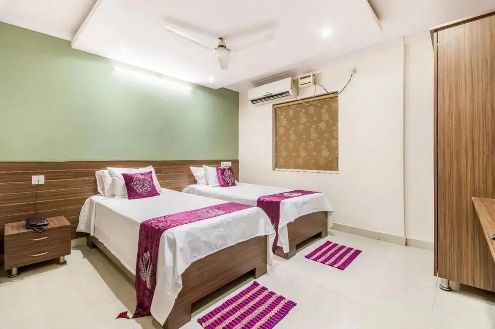 Хидерабад: iROOMZ Hotel Fusion Inn