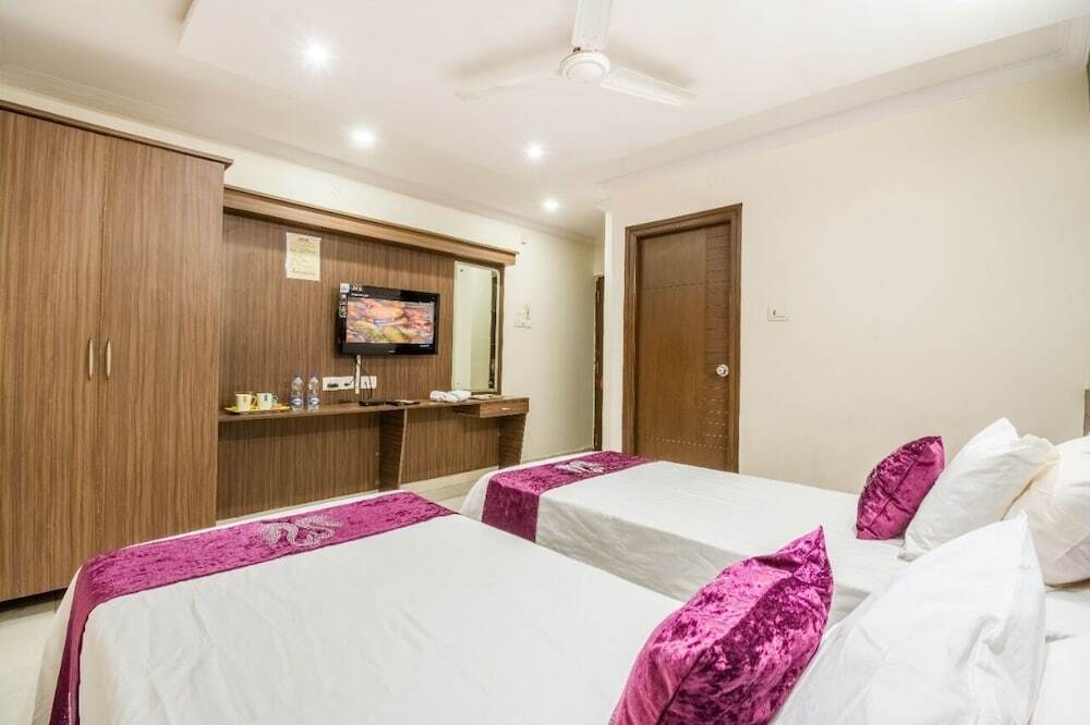 Хидерабад: iROOMZ Hotel Fusion Inn
