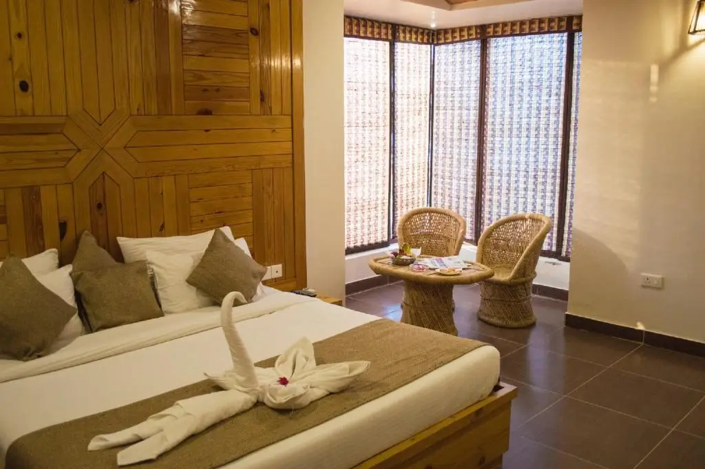 Наинитал: The Roar Resort