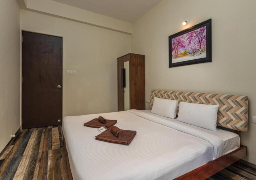Хандала: SaffronStays Barney, Lonavala - pet-friendly pool villa near Sunny Da Dhaba