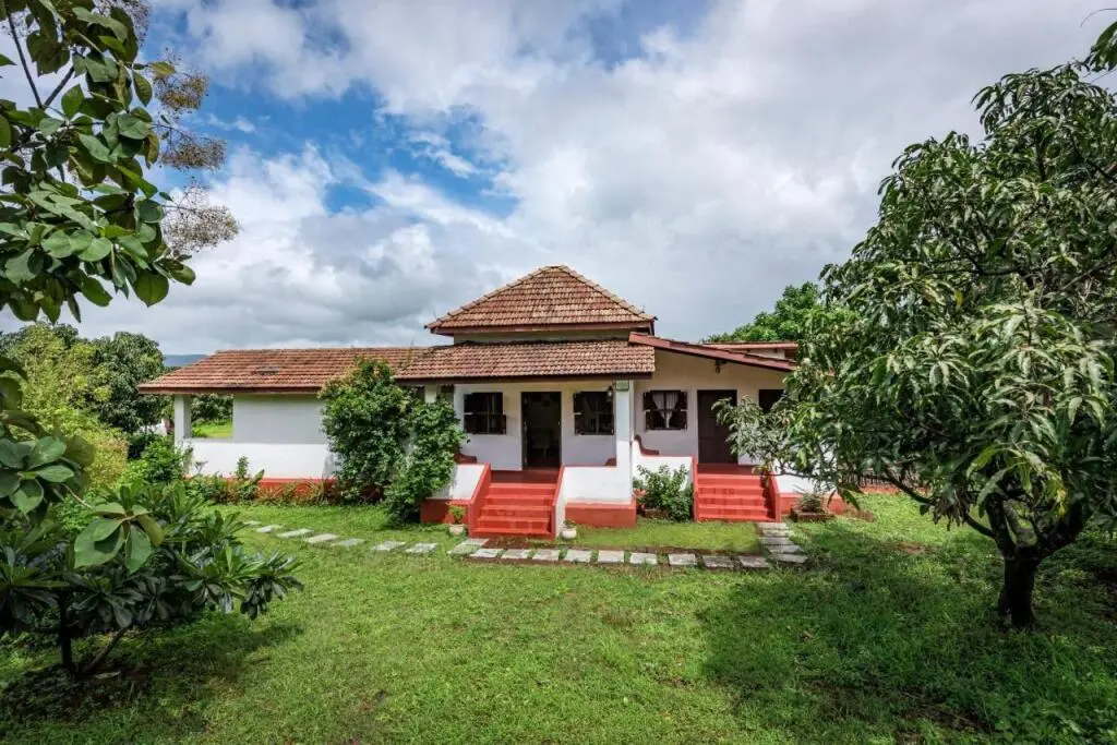 Хандала: SaffronStays Sattva - pet and eco-friendly villa in Mumbai's outskirts