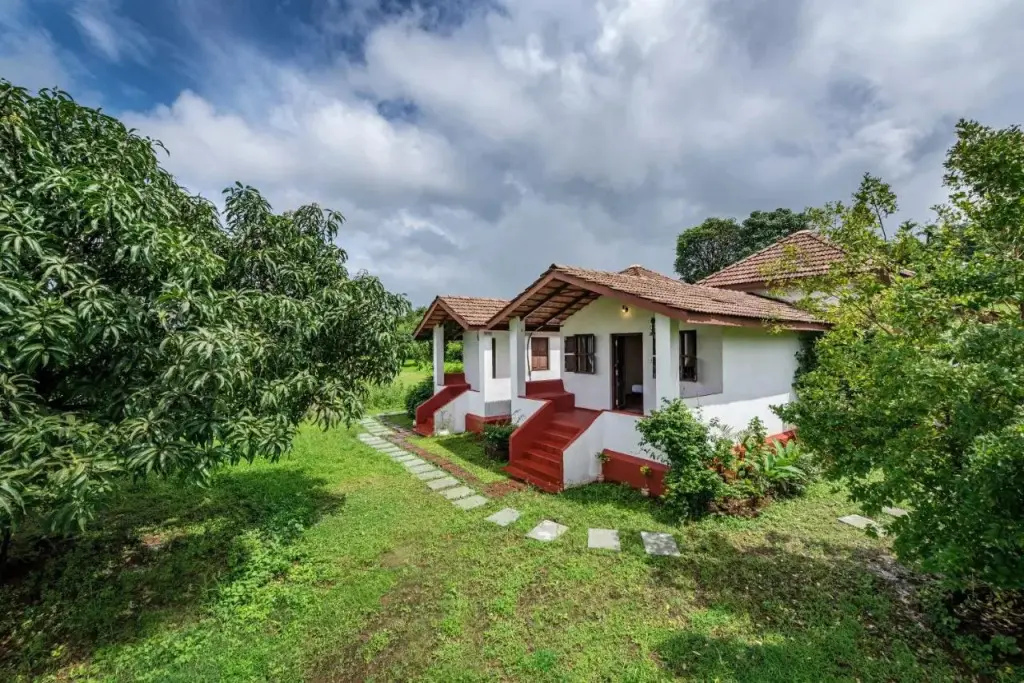 Хандала: SaffronStays Sattva - pet and eco-friendly villa in Mumbai's outskirts