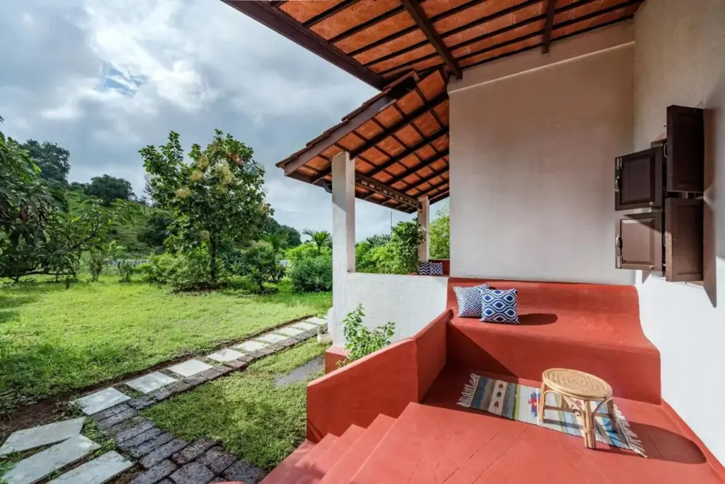 Хандала: SaffronStays Sattva - pet and eco-friendly villa in Mumbai's outskirts