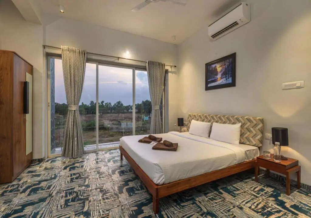 Хандала: SaffronStays Pebbles, Lonavala - pet-friendly pool villa perfect for weekend getaway