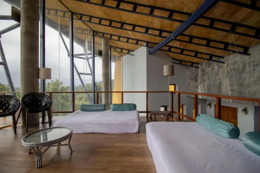 Хандала: Saffronstays Solasta - Infinity Pool Villa With Mulshi Dam Views
