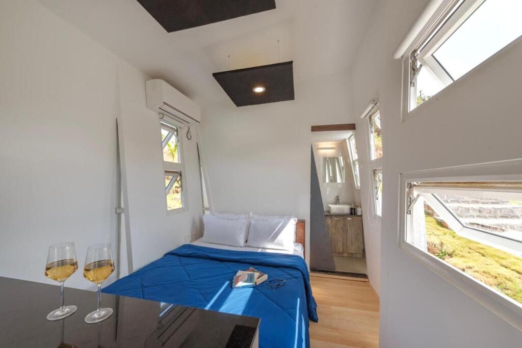Лаваса: SaffronStays The Twist, Panshet - unique compact waterfront home ideal for couples
