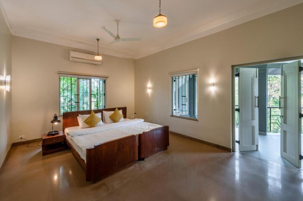 Лонавала: SaffronStays Odeon, Lonavala