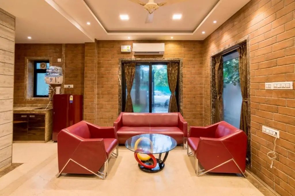 Лонавала: SaffronStays Evelyn Greens, Lonavala - pet-friendly pool villa in a quiet neighbourhood