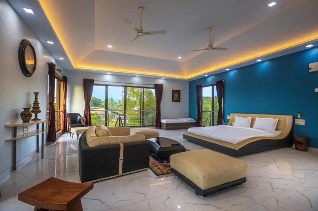 Пляж Мандва: Saffronstays Aura