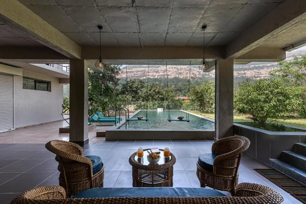 Хандала: Saffronstays Mountain Aer, Karjat