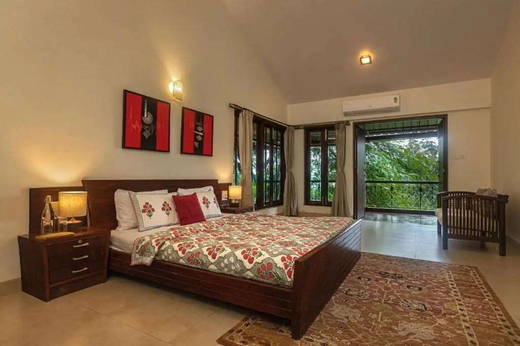 Хандала: SaffronStays Ananya, Karjat - pet-friendly pool villa with a party deck and games
