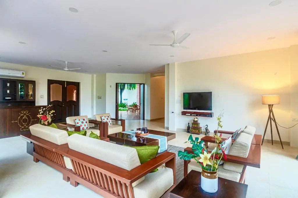 Хандала: SaffronStays Ananya, Karjat - pet-friendly pool villa with a party deck and games
