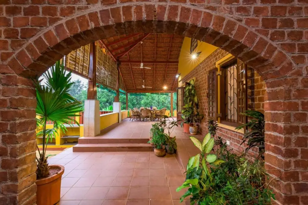 Хандала: Saffronstays Sohana by the River