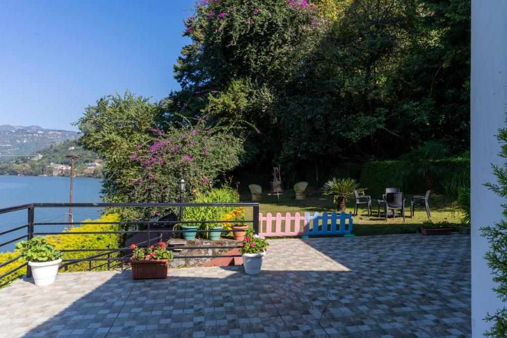 Saffronstays Gardens On The Lake, Bhimtal - Pet-Friendly Garden Villa By The Lake — фото 1