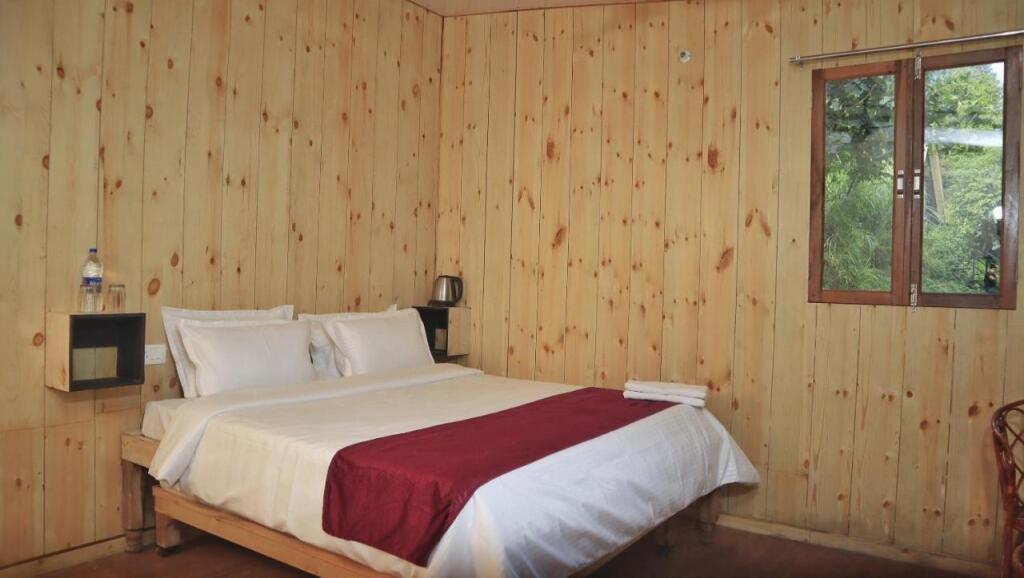 Наинитал: SaffronStays Fourest Uttarakhand