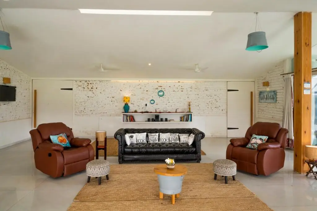 Нашик: SaffronStays Onellaa, Nashik - infinity pool villa surrounded by a vineyard