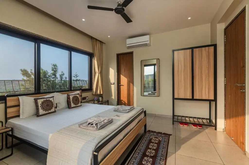 Олд-Махабалешвар: SaffronStays Cinco Elementos, Panchgani - stunning valley view pool villa