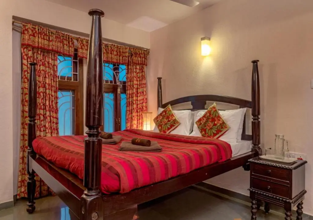 Олд-Махабалешвар: Saffronstays Red Brick House