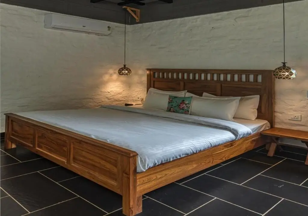 Прем-Нагар: Saffronstays Doon Hideout