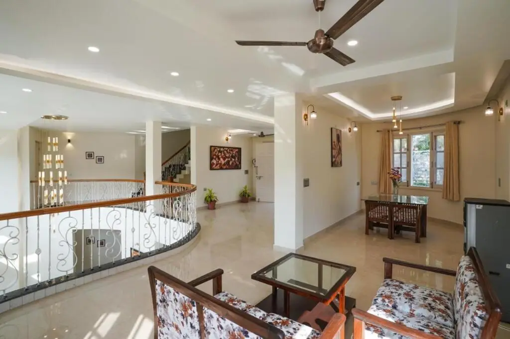 Прем-Нагар: SaffronStays Casa Bellissimo, Dehradun - luxury villa near Malsi Deer Park with valley views