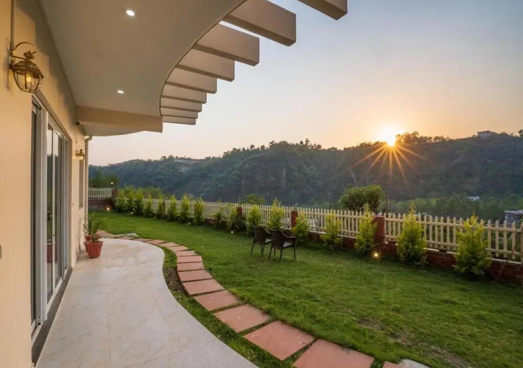 SaffronStays Casa Bellissimo, Dehradun - luxury villa near Malsi Deer Park with valley views — фото 1