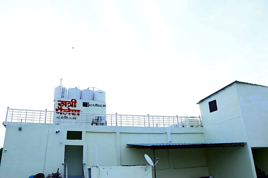 Hotel Khatri Palace — фото 1