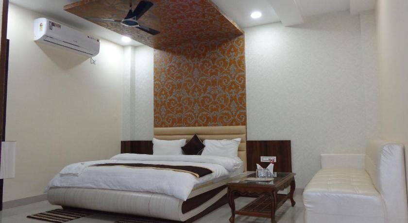 Крепость Jhansi: Hotel Prakshi Palace