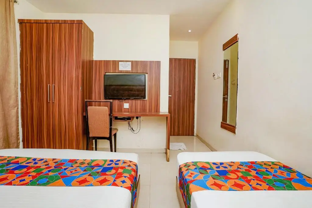 Мумбаи: Fabexpress Emerald Inn