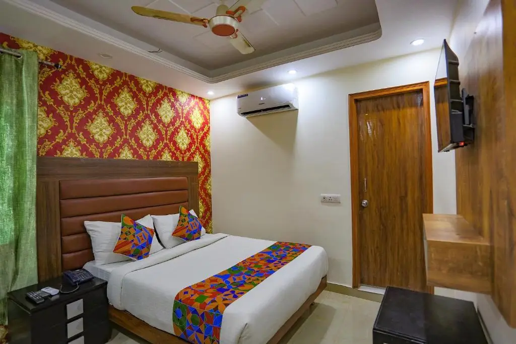 Нью-Дели: FabHotel Gross Inn Suites