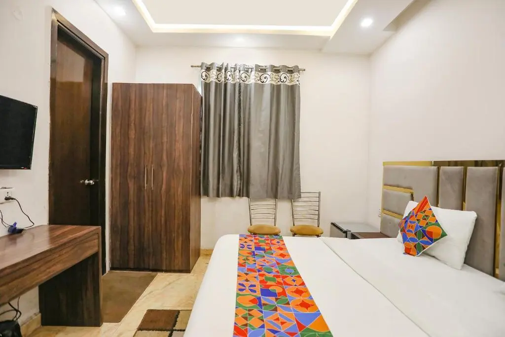 Нью-Дели: FabHotel Royal Mirage I