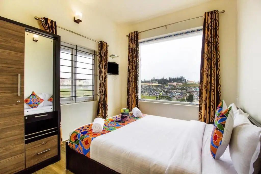 Ути: Fabexpress Grand Castle Hill Resorts