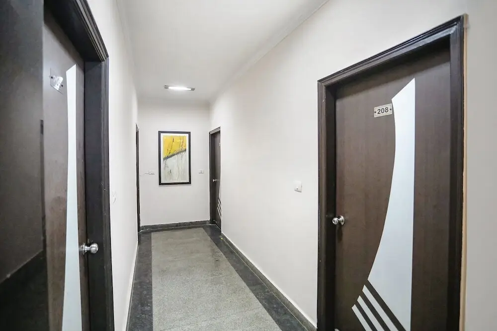 Нойда: FabHotel F9 H Block Sector 51