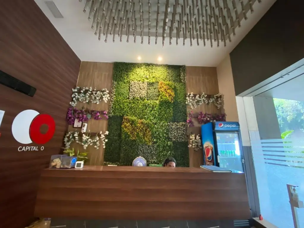 Мумбаи: Hotel Regal International-Near Mumbai International Airport