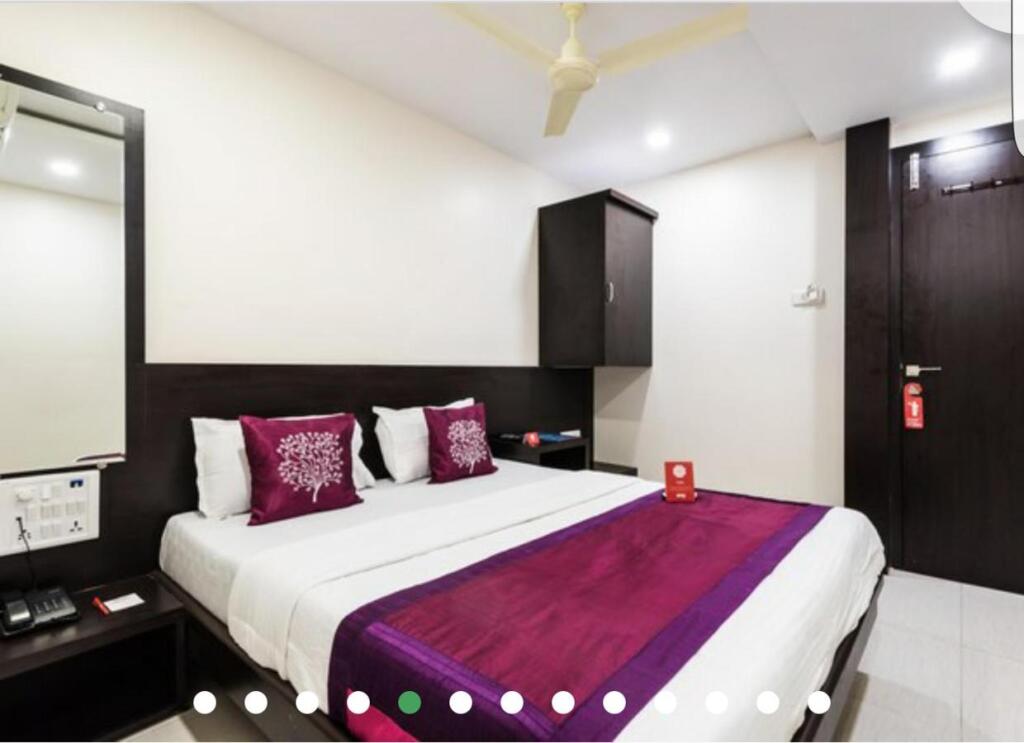 Мумбаи: Hotel Guestinn Residency