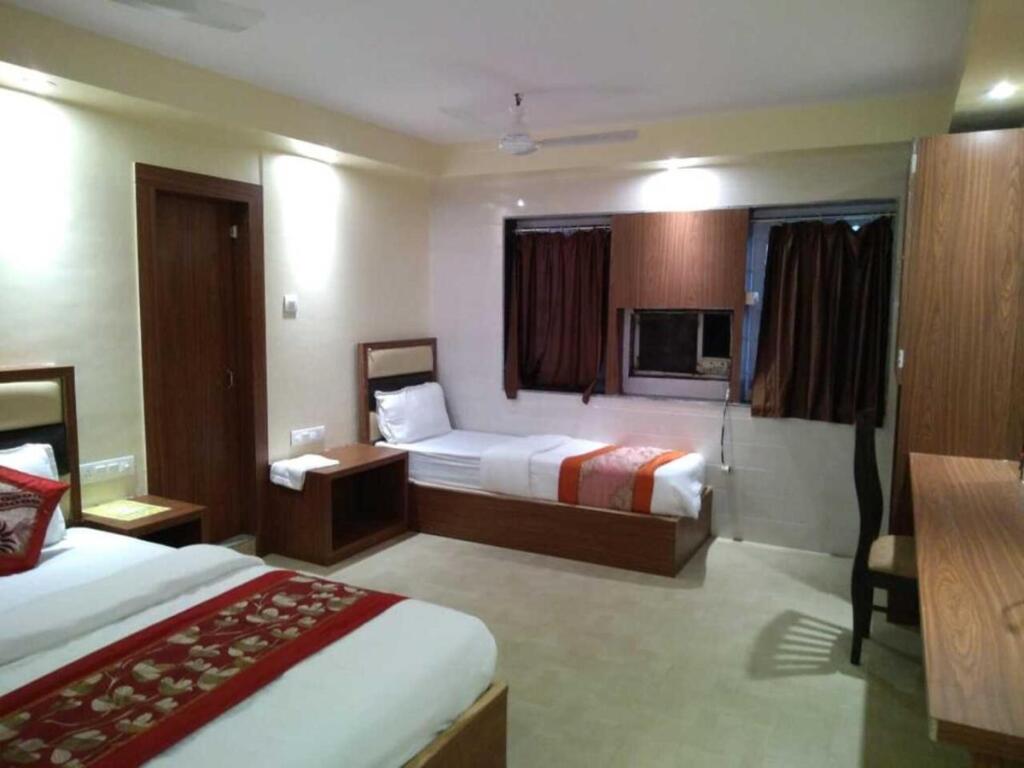 Мумбаи: Hotel Rishi International