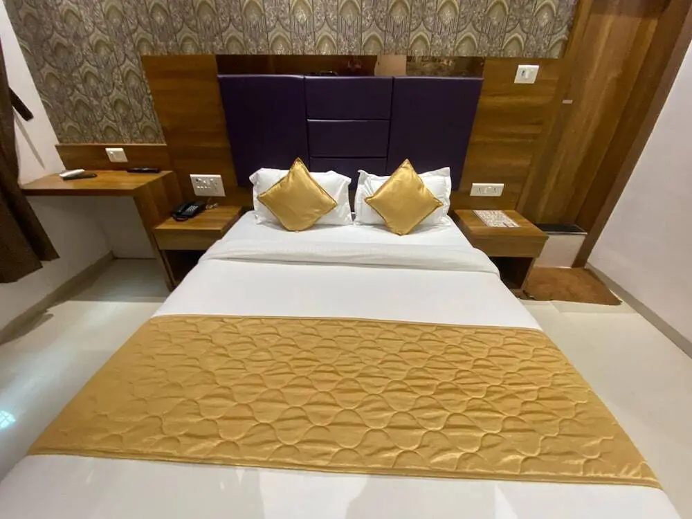 Мумбаи: Hotel Bkc Crown - Near Trade Centre
