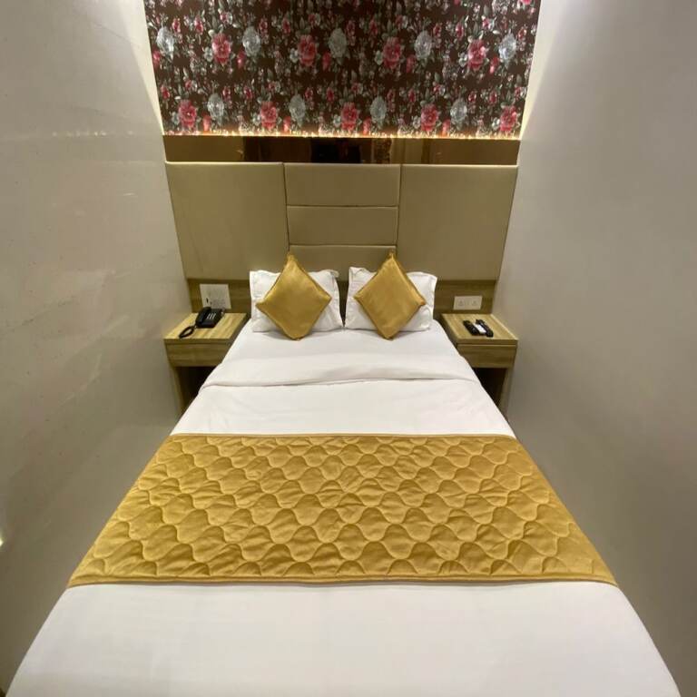 Мумбаи: Hotel Bkc Crown - Near Trade Centre